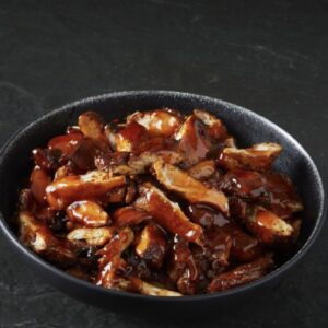 Kip in pangang saus 350gr in aluminium bakje