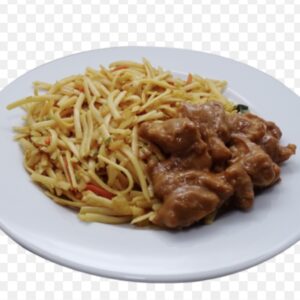 Bami met kip en ei en kip blokjes  in satesaus (kant en klaar) 500gr